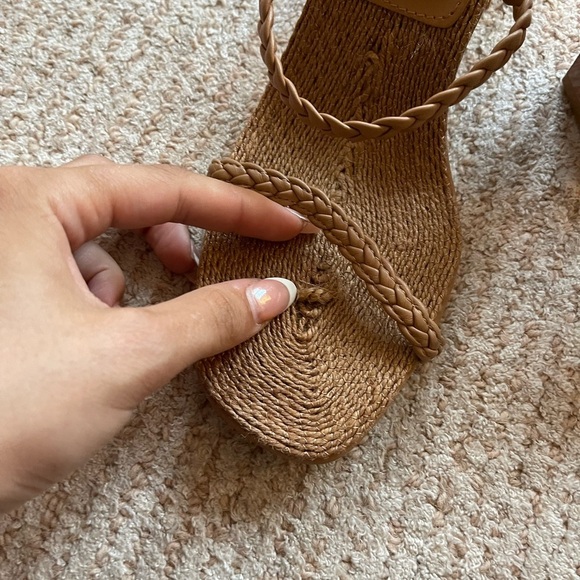 Steve Madden Women's Tan Sandals Braided - Picture 4 of 7